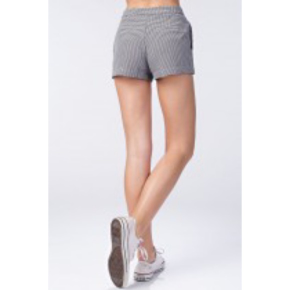 5/$30 HIGH WAISTED SHORTS w/BUTTON DOWN FRONT - Picture 8 of 8